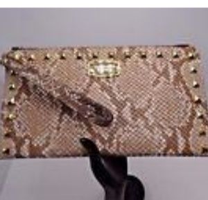 Michael kors clutch